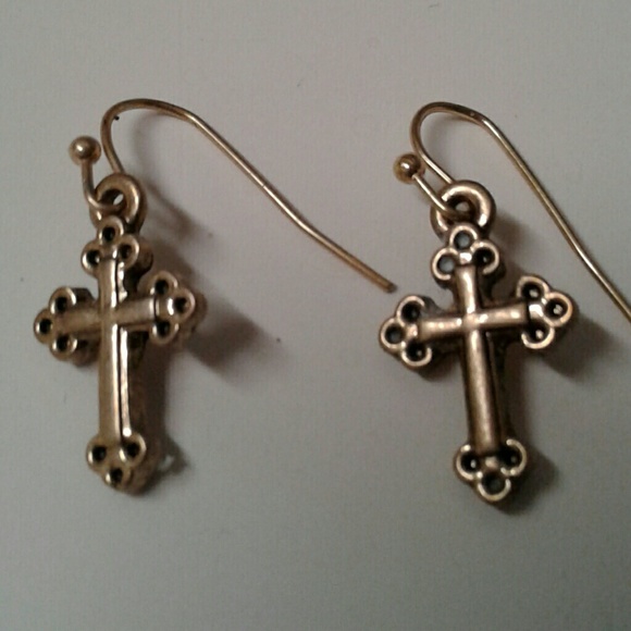 JUST IN! Mini Cross Earrings NEW - Picture 2 of 3